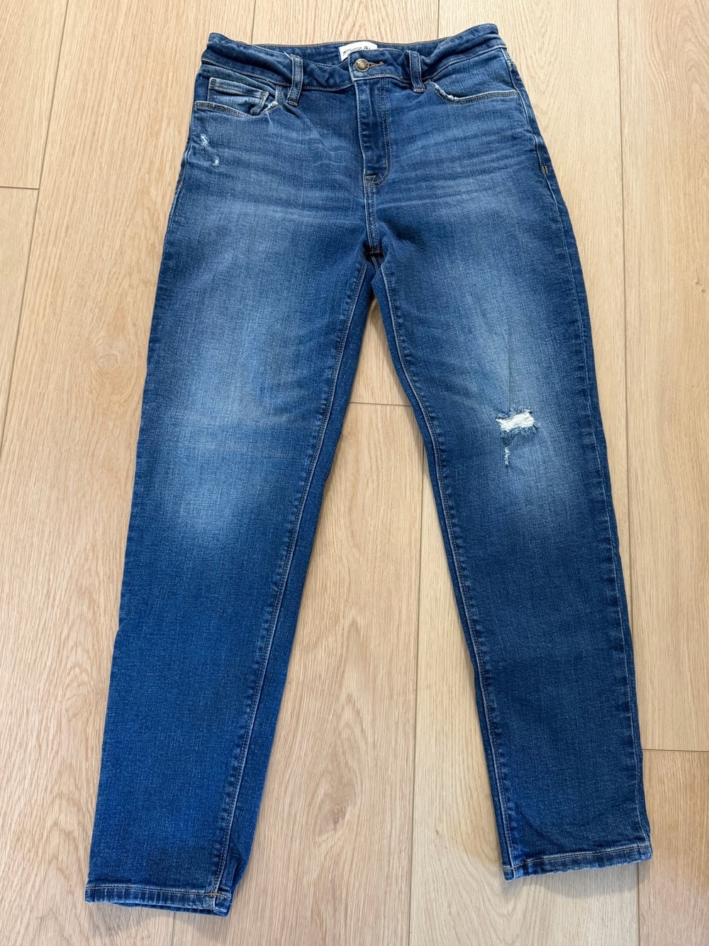 Studio Blue Women’s Straight Classic Midwash Denim Jeans